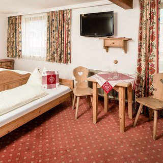 Multi-bed room for up to 3 people in the Standlhof